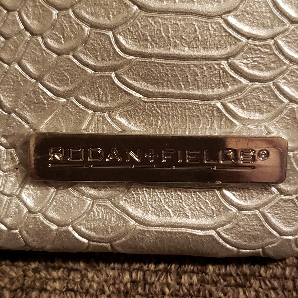 Rodan + fields wristlet - Picture 5 of 5